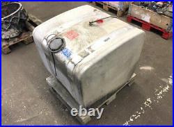 1517304 1423686 1871188 Fuel Tank 300L W=735mm D=700,4mm H=670,4mm For Scania