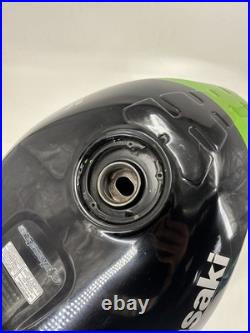 2001 KAWASAKI ZX 600 J 2000-2001 Fuel Tank & Tap