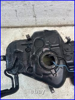 Audi Q5 8R (20082012) 2.0 TDI Diesel Fuel Tank 8R0201021
