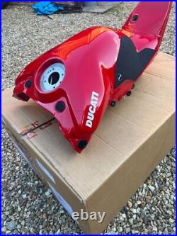 Ducati Street Fighter V4 Fuel Tank FULL PPF R&G Pads