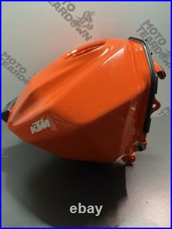 KTM RC 125 petrol Tank fuel tank 2023-2025 KTM RC 125 Fuel Tank Petrol Tank OEM KTM RC 125 petrol Tank fuel tank 2023-2025 KTM RC 125 Fuel Tank Petrol Tank OEM