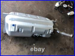 Mercedes Benz R172 Slk 200 B/e Fuel Tank A1724700401