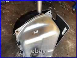 Mercedes Sl500 R230 Fuel Tank Petrol A2304703801 A2304704401 A2304702201