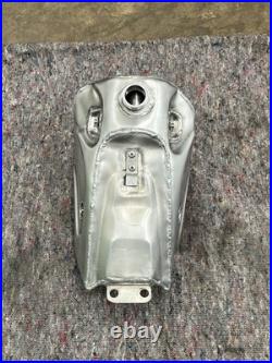 Suzuki Drz 400 BL Italia Aluminium Fuel Tank, With Cap, Side Panels And Brackets