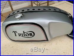 Triton aluminium fuel tank & fibre glass seat unit ready to fit classic triumph