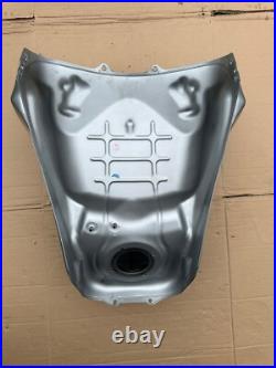 YAMAHA MT-09 SP MT09SP Fuel Tank Petrol Tank B7NY24100004 DENTED OEM 2021